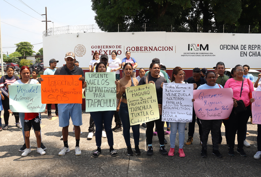 Venezolanos aumentan sus protestas en el sur de México para exigir vuelos de repatriación